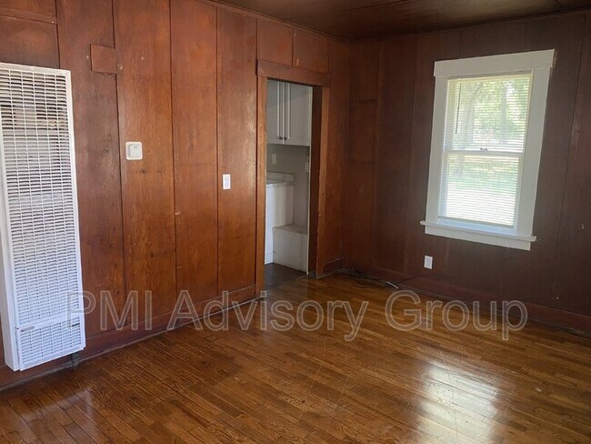 Foto del edificio - 2205 SE California Ave