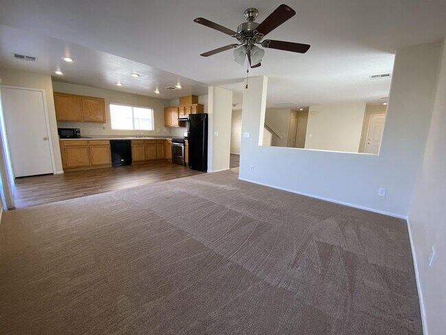 Foto del edificio - 7704 W Prosperity River Ave