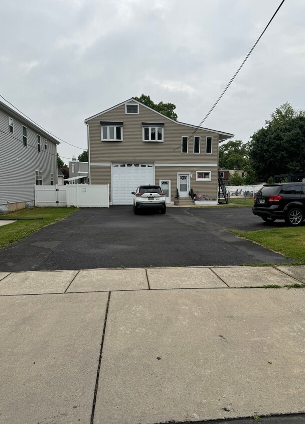 Primary Photo - 275 Hayes St