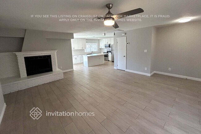 Building Photo - 11012 N 47th Ave