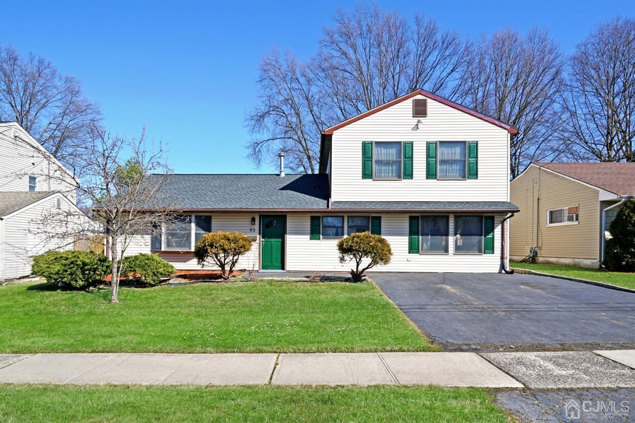 Primary Photo - 83 Winthrop Rd