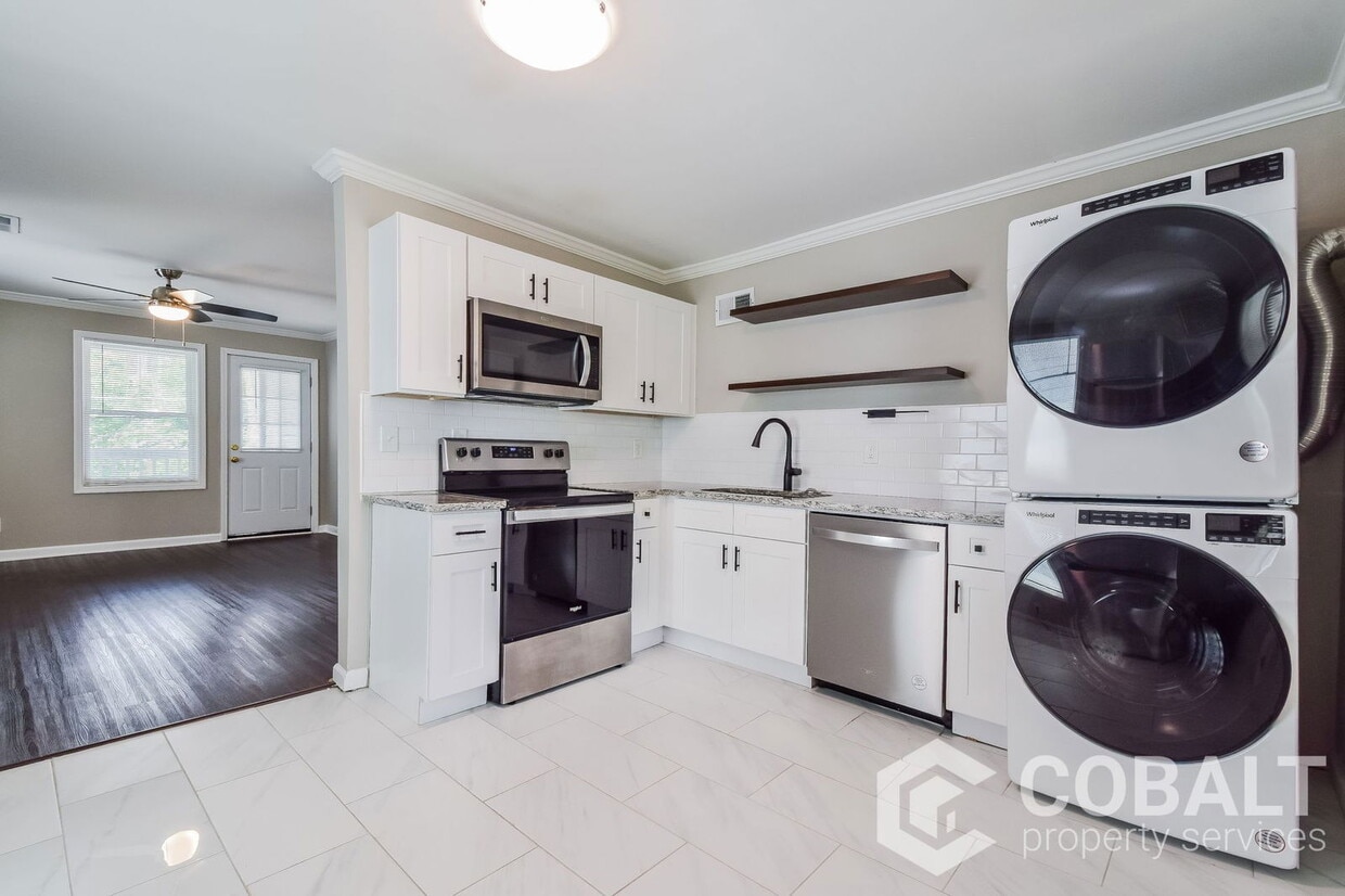 Photo - 401 Angier Ave Ne