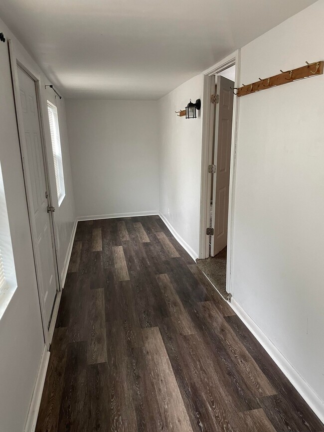 Entry hall - 120 Holly St