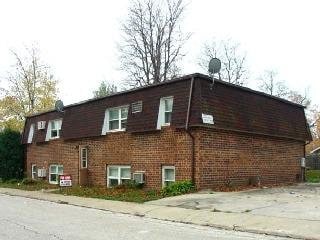Primary Photo - 302 N Robinson