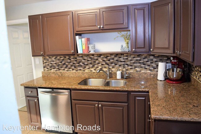 4 Br 2 5 Bath House 3841 Davis Street House For Rent In