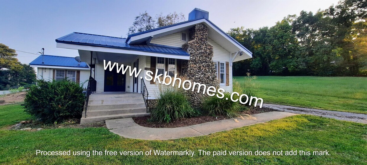 Primary Photo - 604 Old Exeter Rd