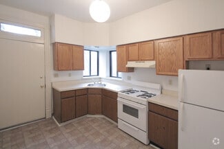 Building Photo - 405 Peebles St