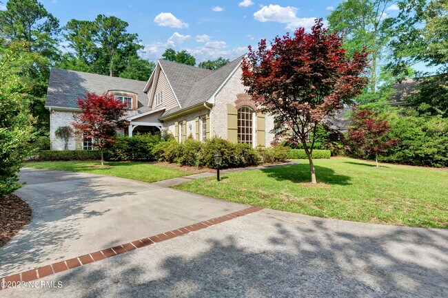 Foto del edificio - 8801 Olympic Ln