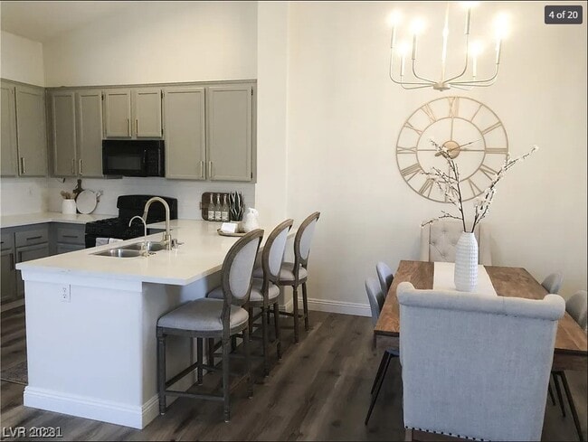 Building Photo - 75 N Valle Verde Dr