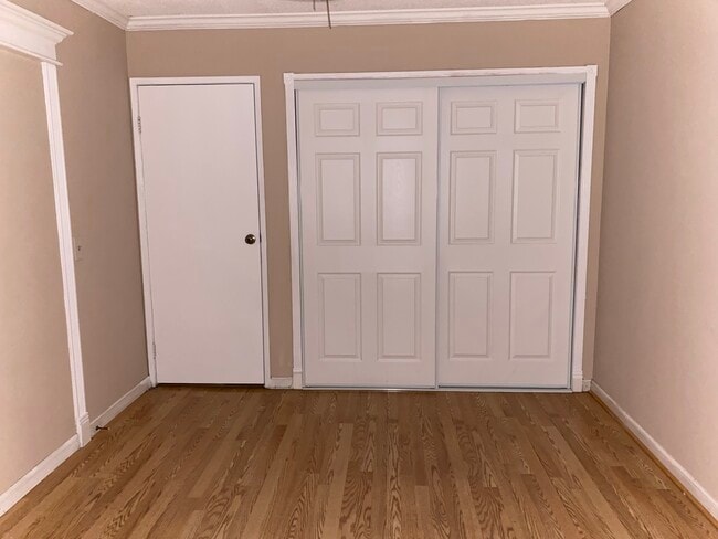 Building Photo - 12333 Runnymede St