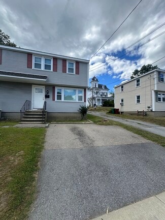 Building Photo - 341 Stevens St