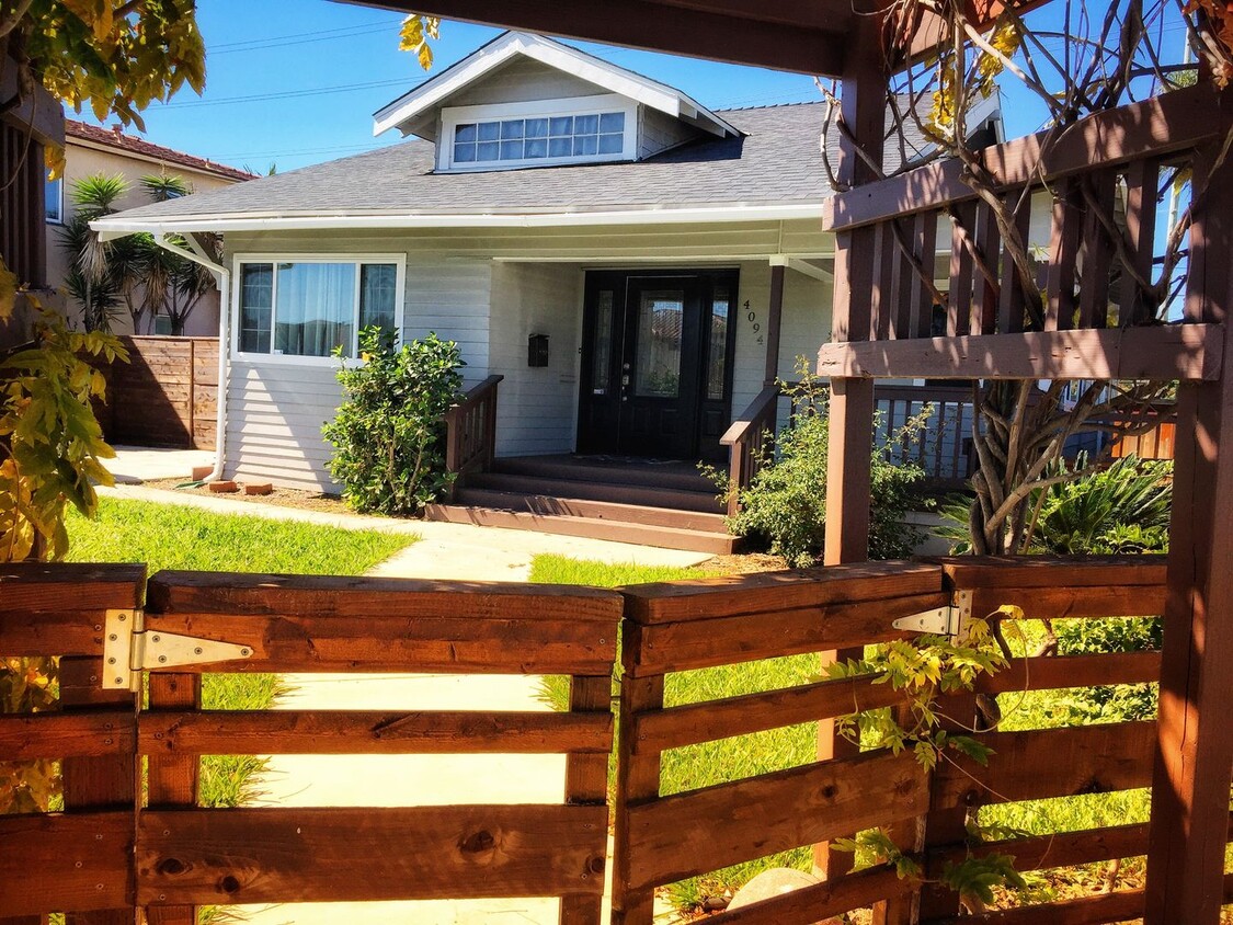 Foto principal - 4094-4096 Kansas Street