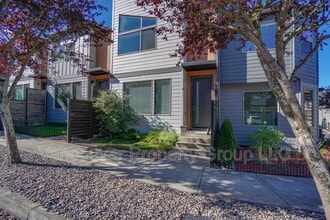 Building Photo - 187 N 44th Pl Building Photo - 187 N 44th Pl