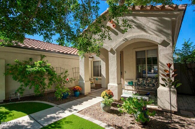 Foto del edificio - 7726 S El Camino Dr