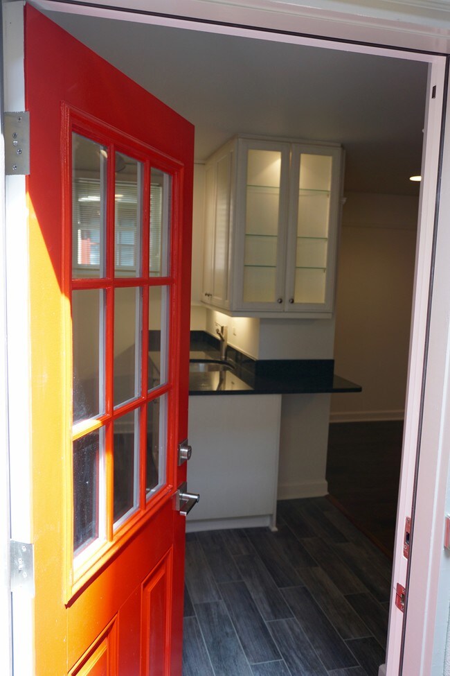Building Photo - 1734 Lanier Pl NW