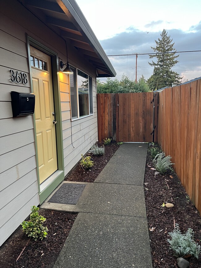 Foto del edificio - 3618 SE 67th Ave