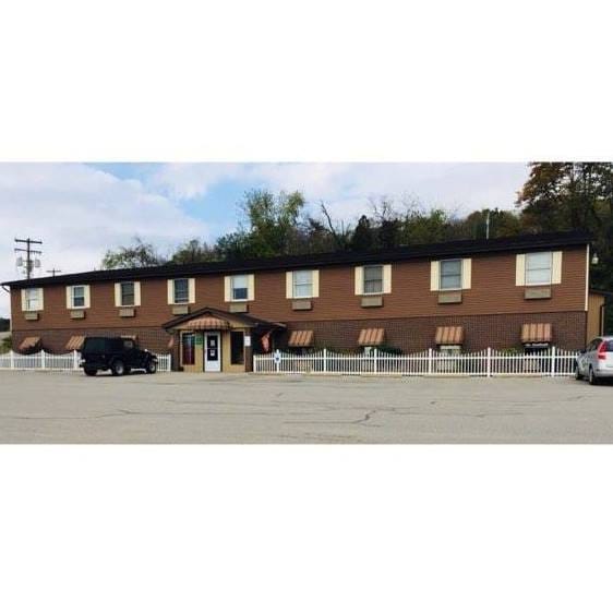 106 Eastwood Dr, Butler, PA 16001 Apartment for Rent in Butler, PA