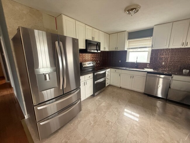 Foto del edificio - 628 Locust St NW