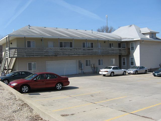 Building Photo - 2304 Olive St
