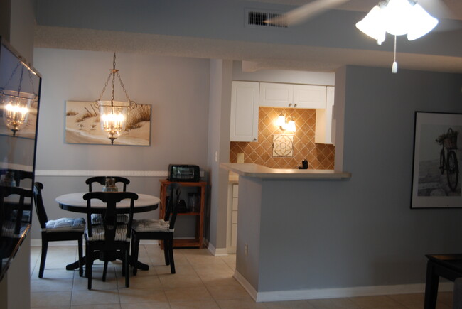 Building Photo - 10200 Belle Rive Blvd