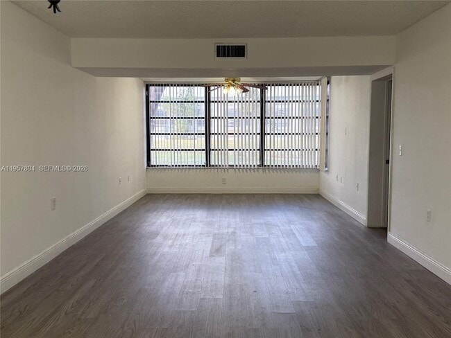 Building Photo - 1705 Whitehall Dr