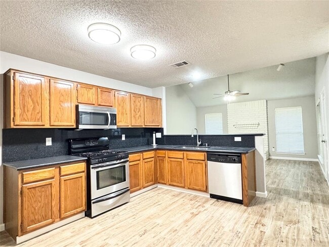 Foto del edificio - 406 Beverly Ln