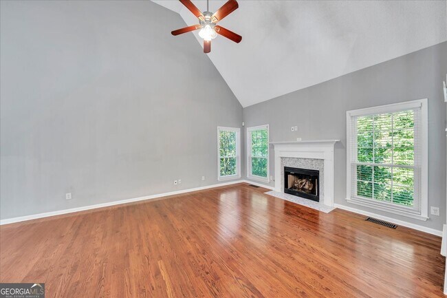 Foto del edificio - 67 Brightling Ln