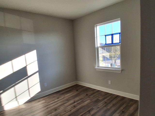 Building Photo - 1020 Calhoun Dr