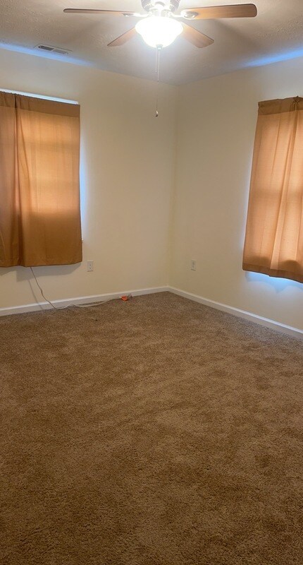 Building Photo - 2705 Furlong Ave