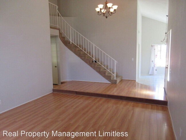 Foto del edificio - 4 br, 3 bath House - 5445 Butterfield Street