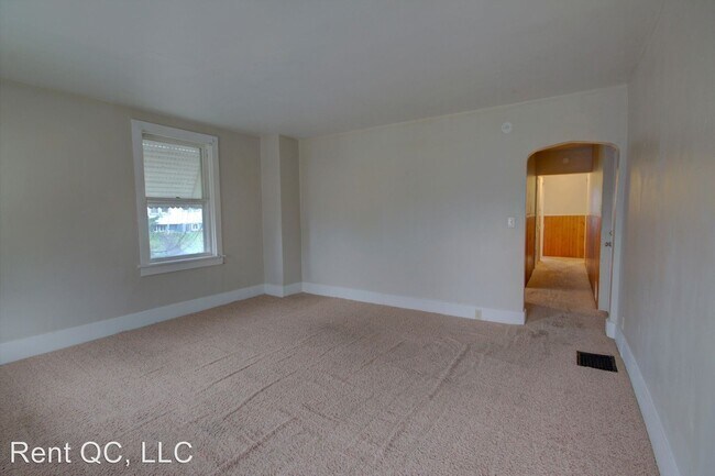 Foto del edificio - 832 W 8th St