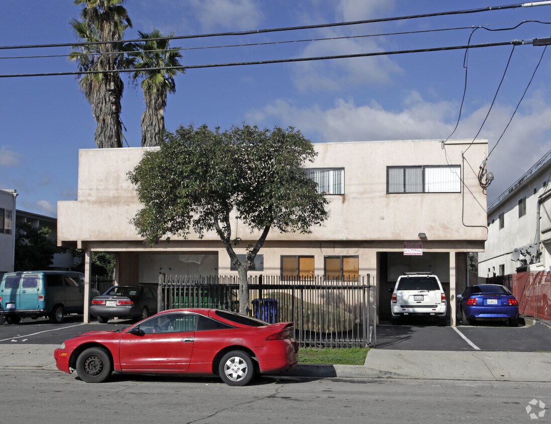 Building Photo - 14690 Hubbard St