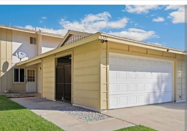 Building Photo - 14324 El Dorado Dr