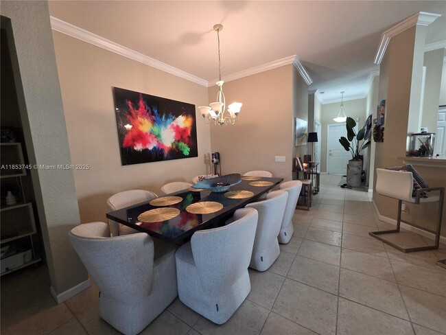Foto del edificio - 1010 Daisy Ln