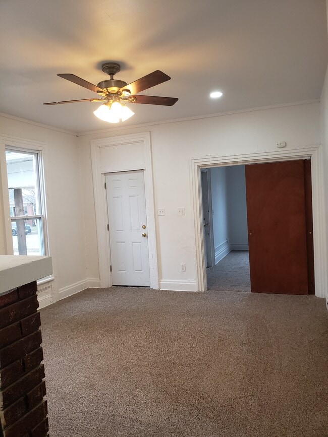 Building Photo - 296 W Church St