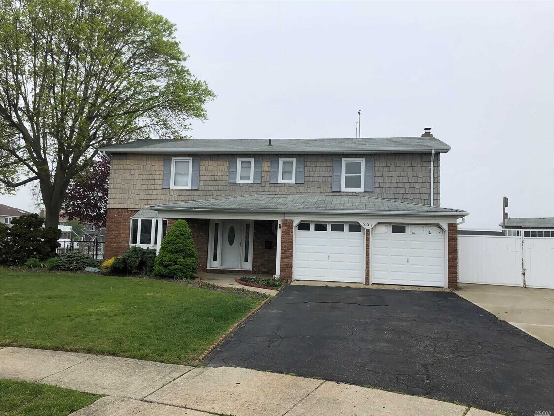 Foto principal - 201 Anchorage Dr
