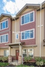 Building Photo - 10542 NE Cedar Falls Loop