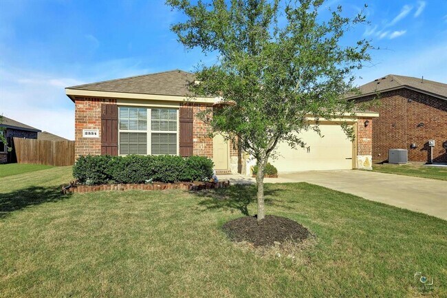 Foto del edificio - 2334 Triston St