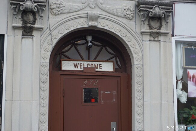 Building Photo - 472 Prospect Ave