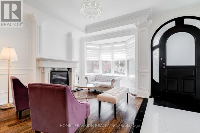 Photo du bâtiment - 28 Moore Park Ave