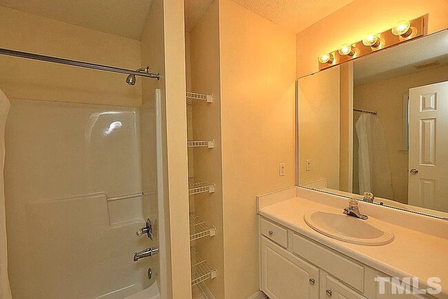 Foto del edificio - 5333 Cog Hill Ct