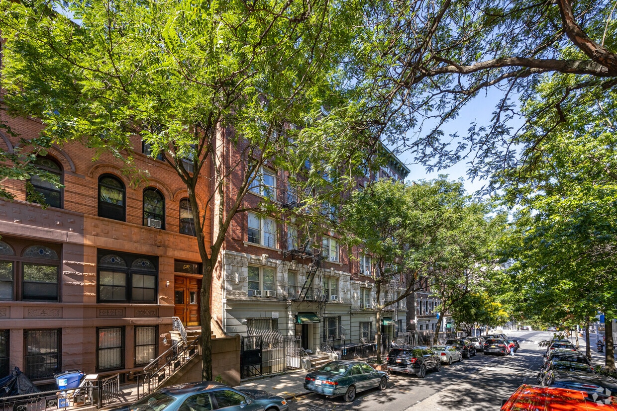 Primary Photo - 536 W 143rd St