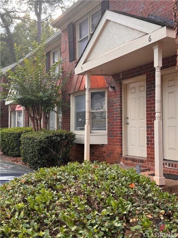 Building Photo - 170 Northview Dr