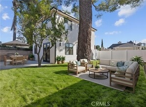 Building Photo - 11145 Hortense St