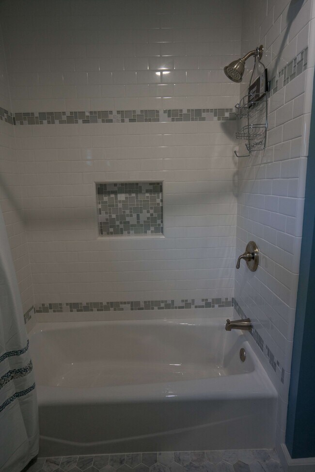 Foto del edificio - 1420 Bonnie Brae St