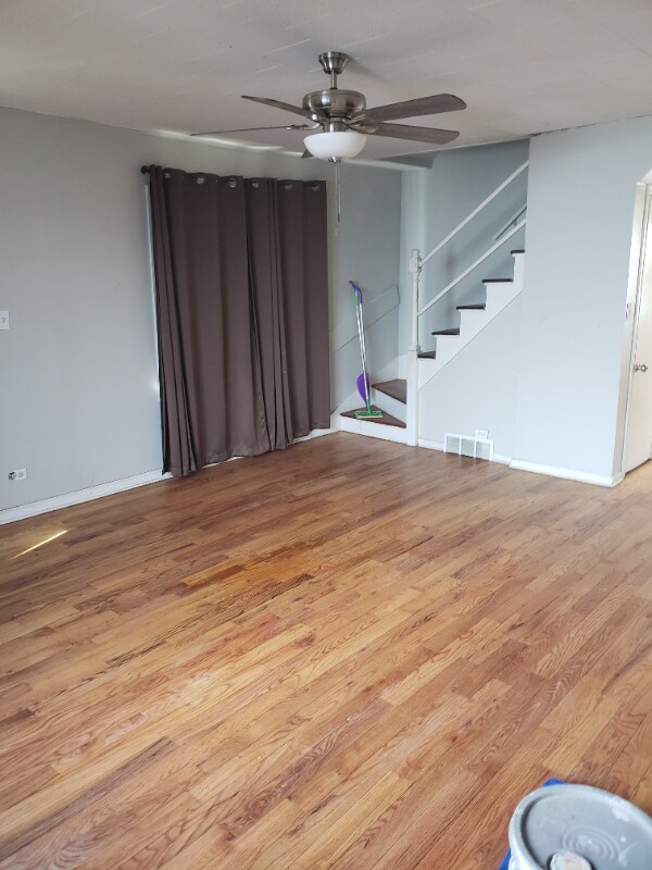 Foto del edificio - 1008 Oakwood Dr