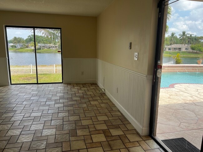 Building Photo - 5020 SW 120th Ave
