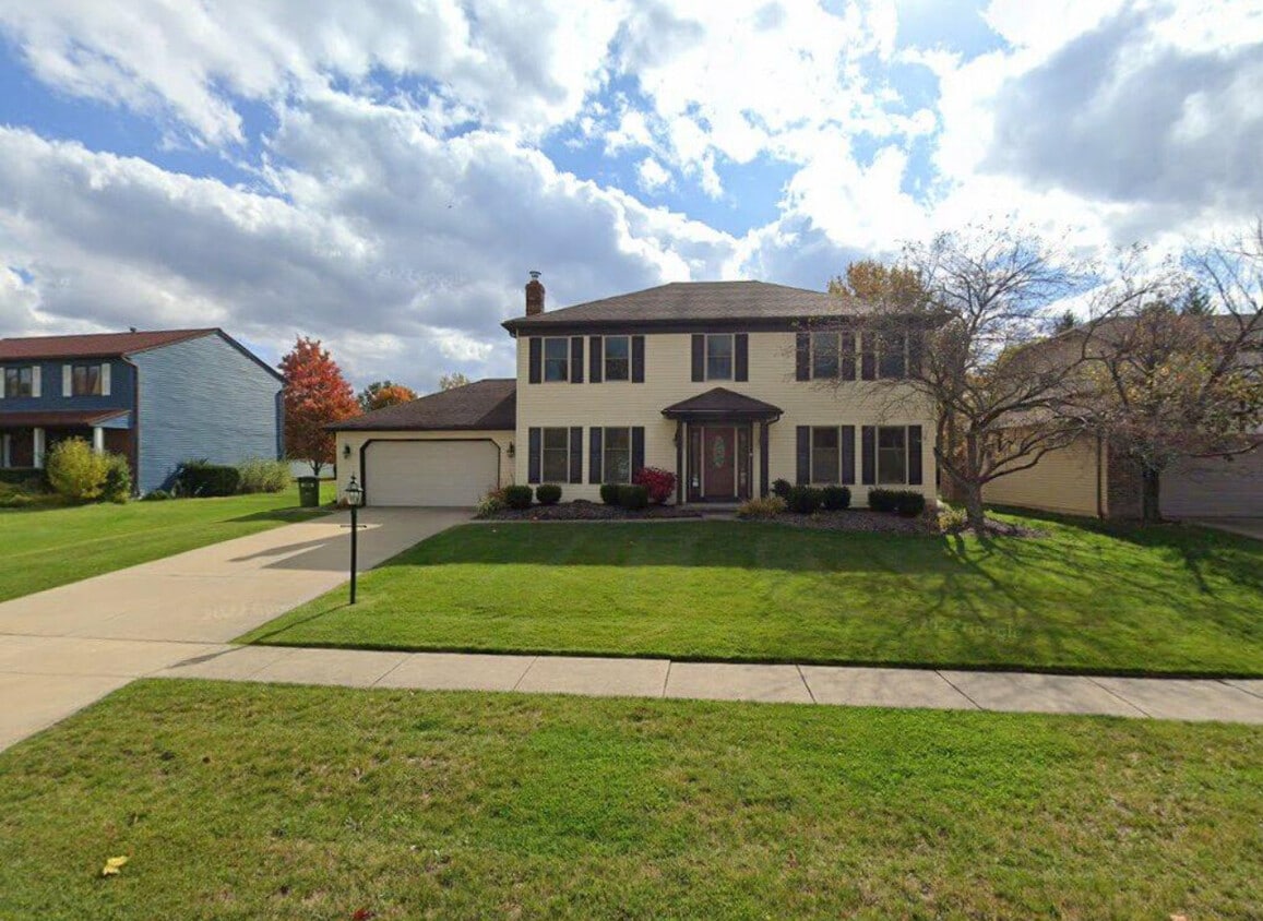 Primary Photo - 17016 Greenwood Dr