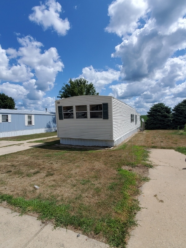 Primary Photo - 625 Beck Ave