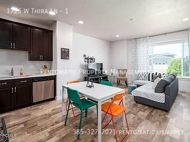Building Photo - 1726 Thira Ln